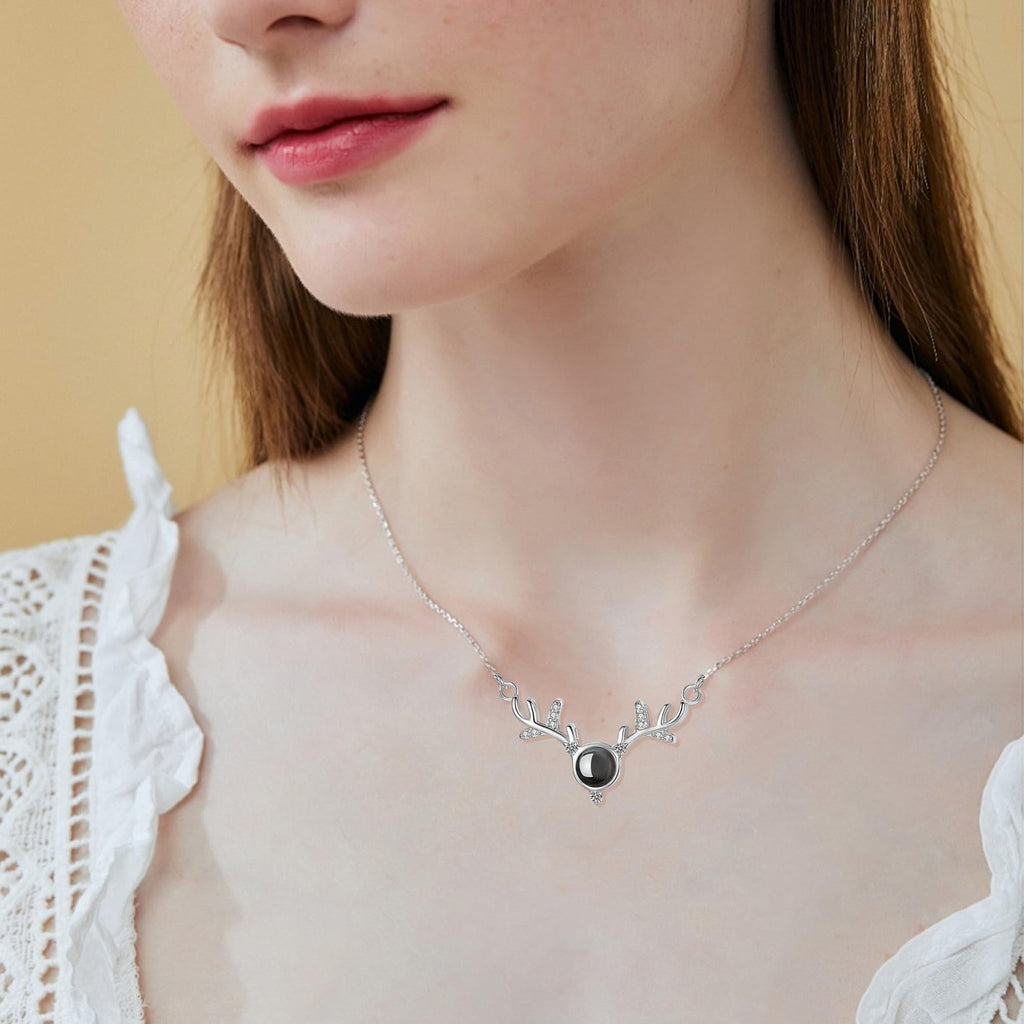 1400 Pieces 4x7mm White Round Acrylic Alphabet Letter Beads A-Z Heart Pattern Beads and Crystal Line for Jewelry Making Bracelets Necklaces Key Chains