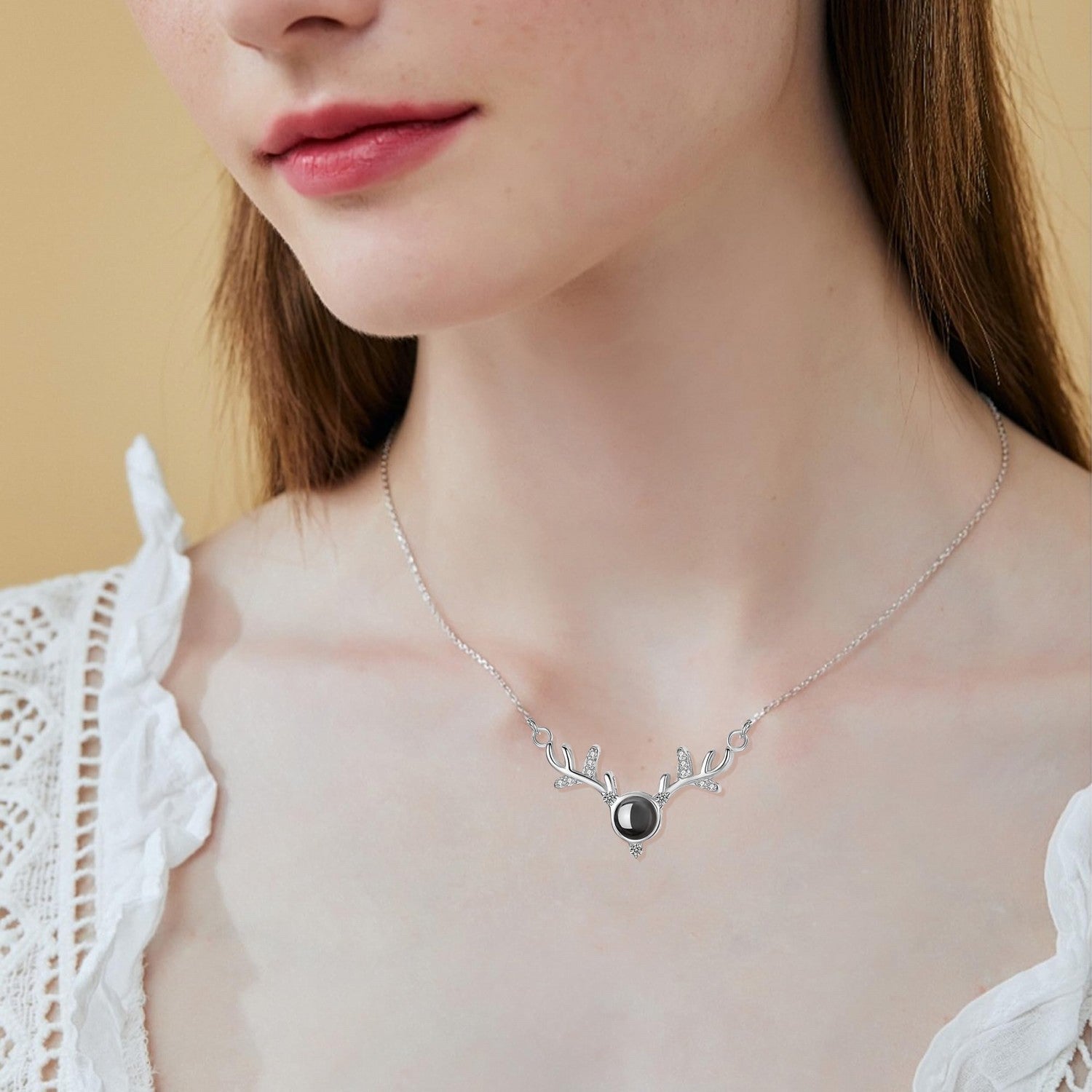 1400 Pieces 4x7mm White Round Acrylic Alphabet Letter Beads A-Z Heart Pattern Beads and Crystal Line for Jewelry Making Bracelets Necklaces Key Chains